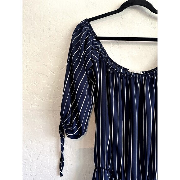 Honey Punch Navy Nautical Romper Woman's Size M Shorts Summer Beachy - Picture 7 of 16